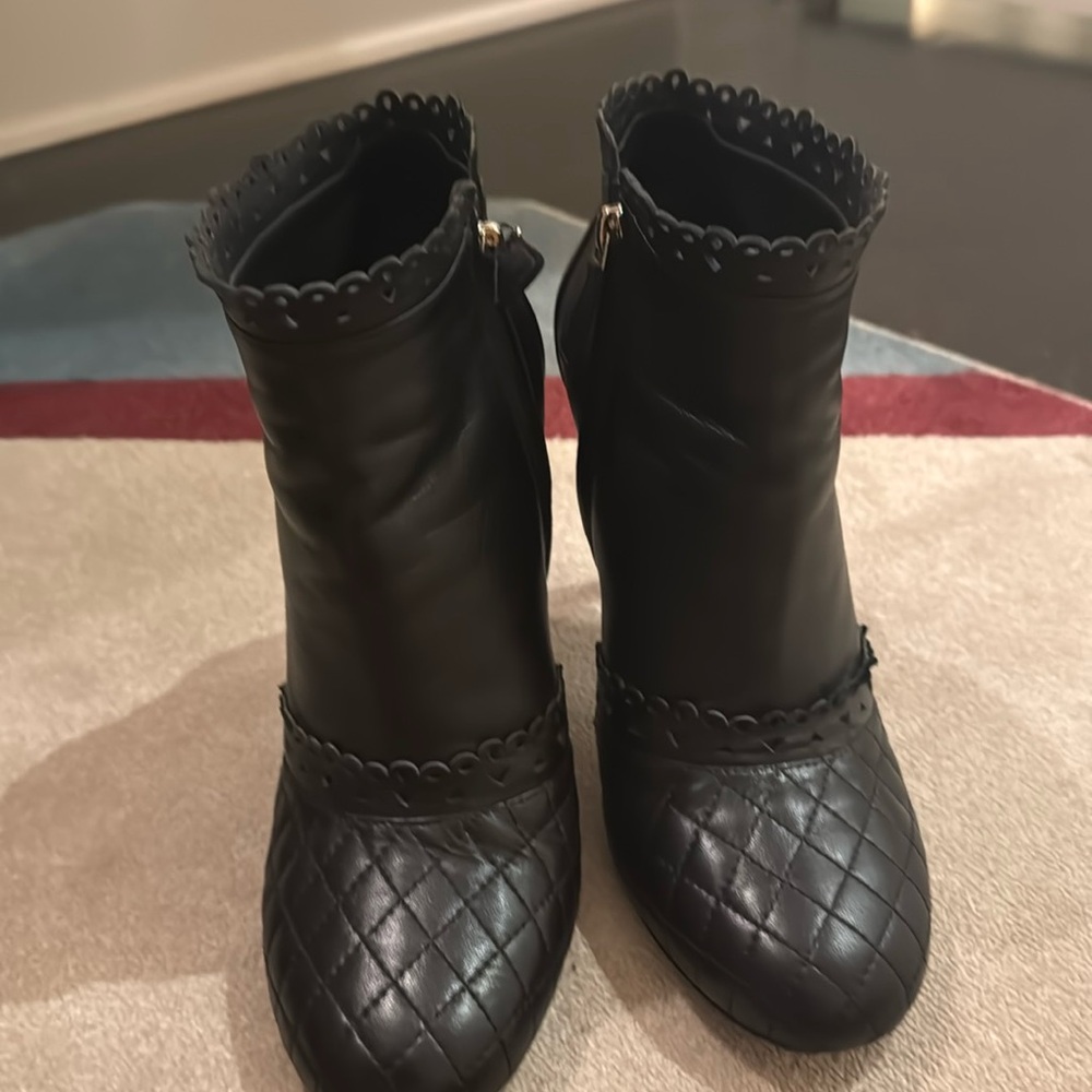 chanel boots